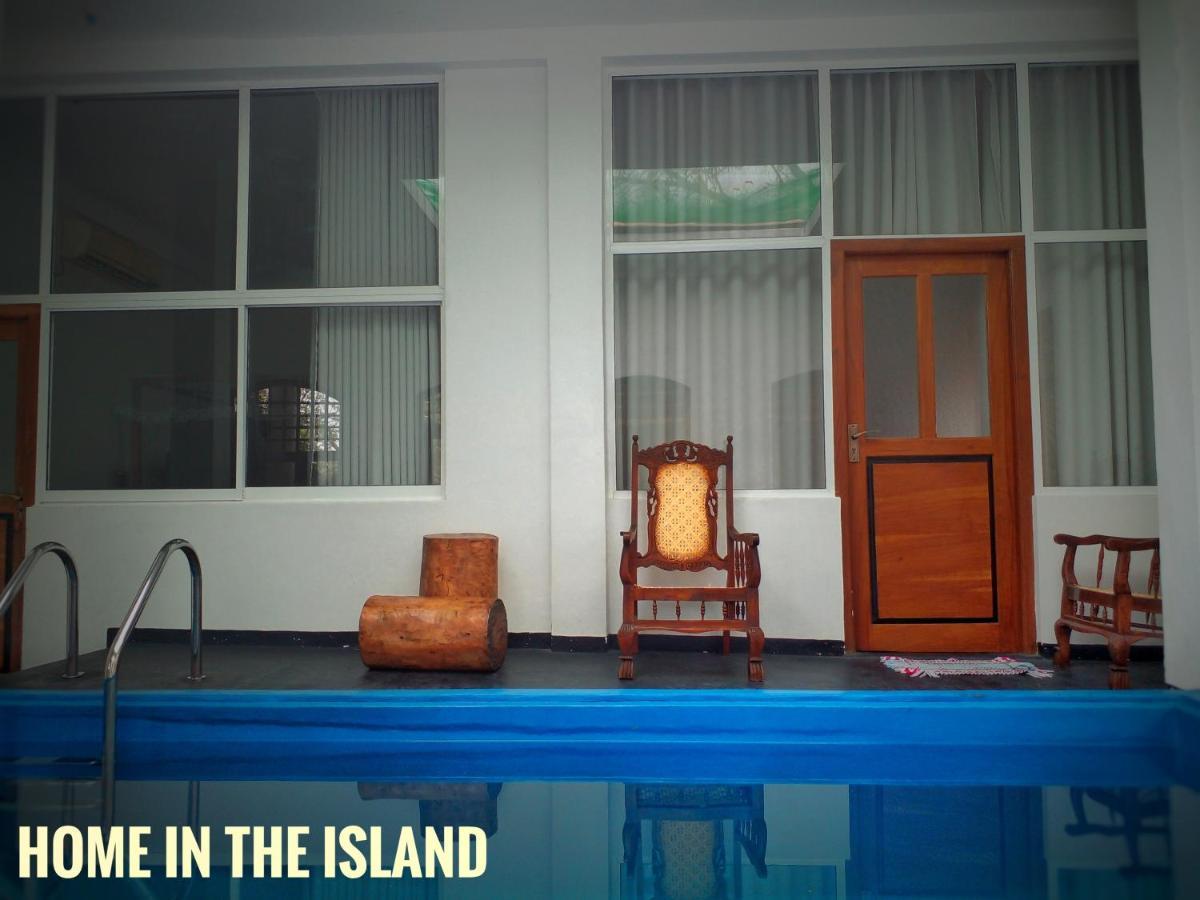 Home In The Island 탕갈레 외부 사진